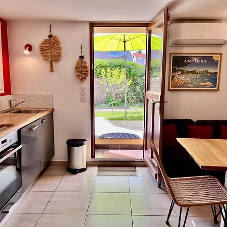 Appartement Deux Pieces Donnant Sur Un Jardin Antibes Exteriör bild